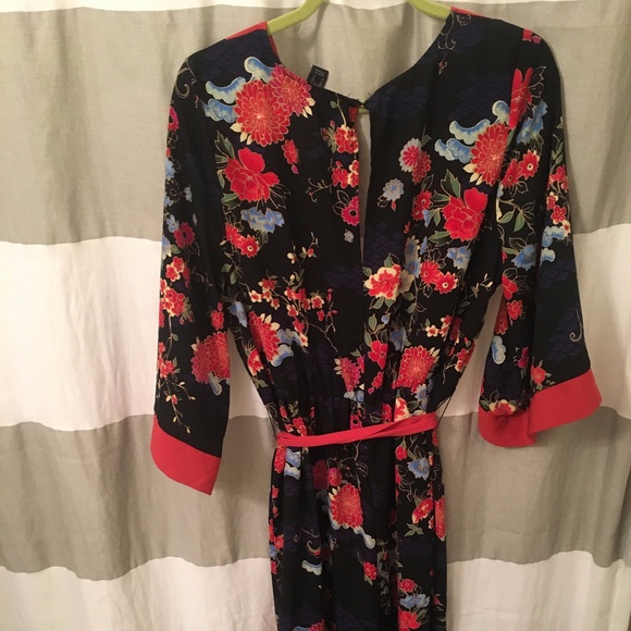 Plus Size Floral Print Jumper - Picture 2 of 3